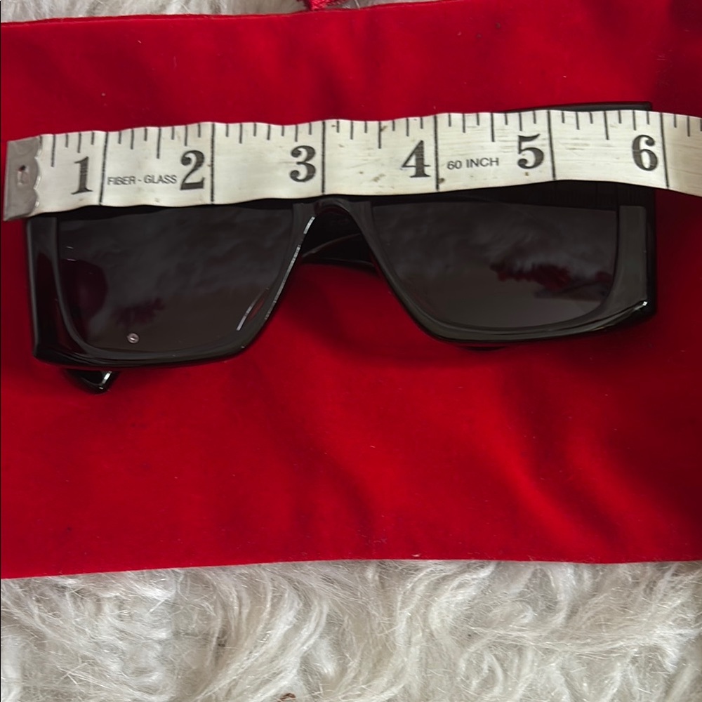 Luxury Black Rectangular Sunglasses - image 4